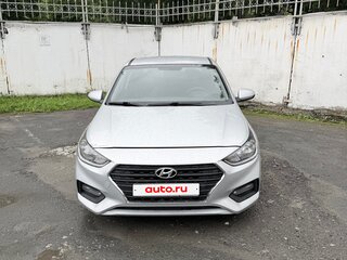 2019 Hyundai Solaris II, серебристый, 780000 рублей, вид 2