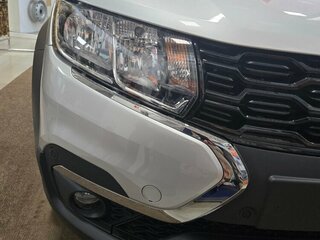 2026 Lada (ВАЗ) Largus Cross I Рестайлинг, серебристый, 2042000 рублей, вид 4