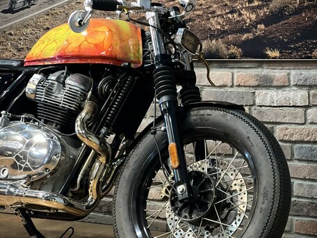2024 Royal Enfield Continental GT, золотистый, 1300000 рублей, вид 2