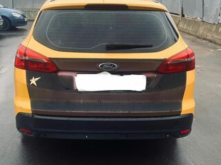 2016 Ford Focus III Рестайлинг, жёлтый, 415000 рублей, вид 4