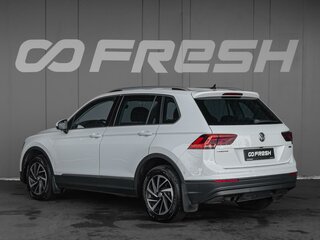 2018 Volkswagen Tiguan II, белый, 2399000 рублей, вид 2