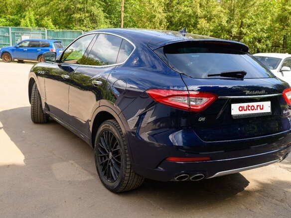 2019 Maserati Levante Diesel I, синий, 5000000 рублей - вид 4