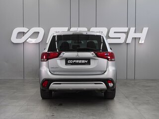 2020 Mitsubishi Outlander III Рестайлинг 3, серый, 2399000 рублей, вид 4