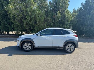 2019 Hyundai Kona I, белый, 2620000 рублей, вид 3