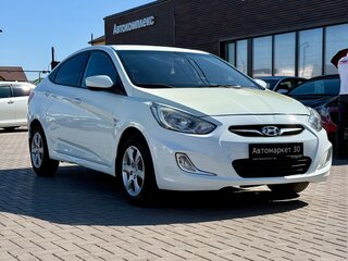 2012 Hyundai Solaris I, белый, 649990 рублей, вид 1