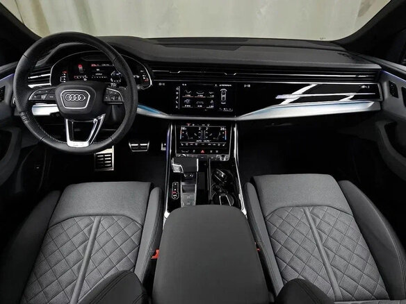 2023 Audi Q8 55 TFSI I (4M) Рестайлинг, чёрный, 7880000 рублей - вид 4