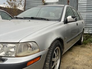 2002 Volvo V40 I Рестайлинг, серебристый, 280000 рублей, вид 2