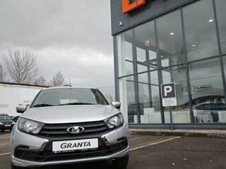 2026 Lada (ВАЗ) Granta I Рестайлинг, серебристый, 1172900 рублей, вид 1