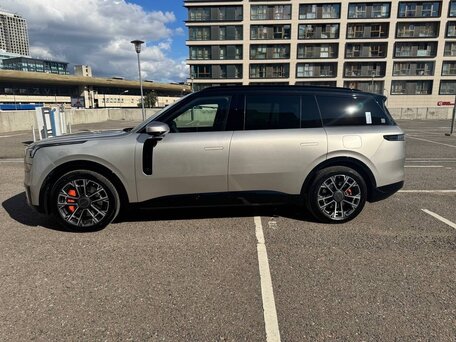 2026 Lynk & Co 900, бежевый, 7150000 рублей, вид 5