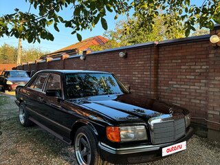 1987 Mercedes-Benz S-Класс 500 II (W126) Рестайлинг, чёрный, 850000 рублей, вид 1
