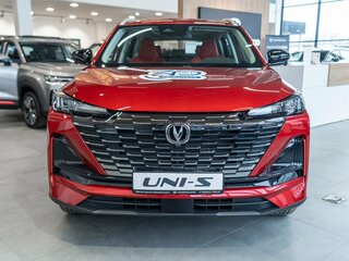 2025 Changan UNI-S I, красный, 3179900 рублей, вид 2
