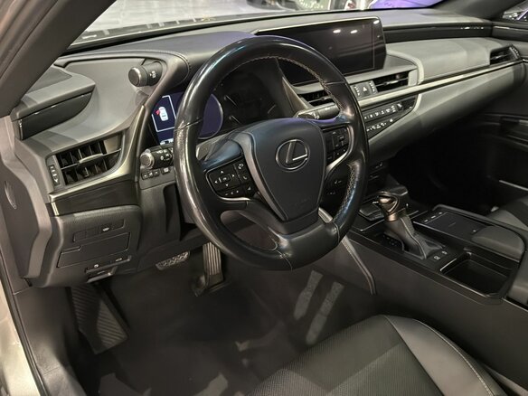 2021 Lexus ES 250 VII, серый, 3869000 рублей - вид 14