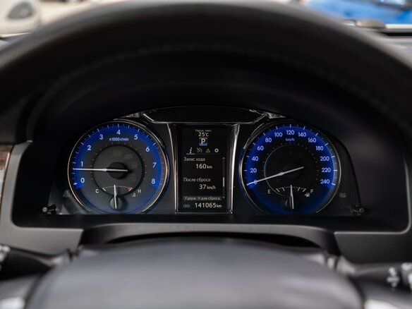 2016 Toyota Camry VII (XV50) Рестайлинг, белый, 2639000 рублей - вид 21