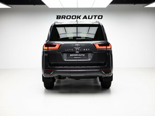2024 Toyota Land Cruiser 300 Series, серый, 12190000 рублей, вид 5