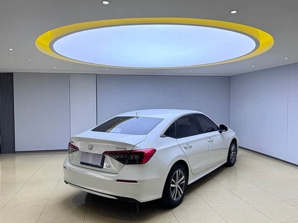 2022 Honda Civic XI, белый, 1948000 рублей