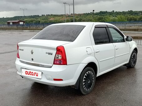 2013 Renault Logan I Рестайлинг, белый, 340000 рублей, вид 4