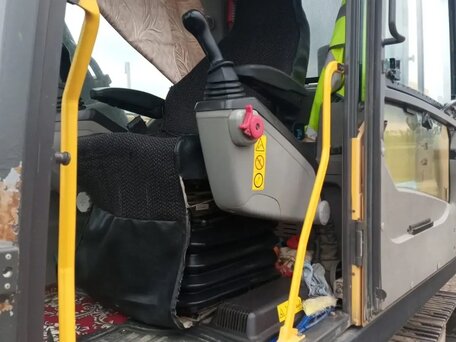 2014 Volvo EC220DL, жёлтый, 13800000 рублей, вид 5