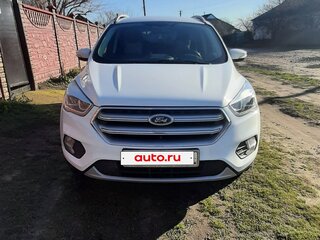 2018 Ford Kuga II Рестайлинг, белый, 1820000 рублей, вид 2