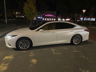2019 Lexus ES 350 VII, белый, 5350000 рублей, вид 4