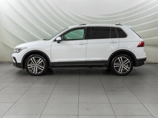 2021 Volkswagen Tiguan II Рестайлинг, белый, 3148000 рублей, вид 4