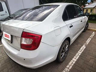 2017 Skoda Rapid I Рестайлинг, белый, 520000 рублей, вид 2