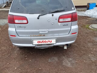 2001 Nissan Liberty, серый, 350000 рублей, вид 4