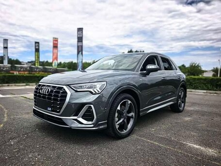 Audi Q3 II (F3)
