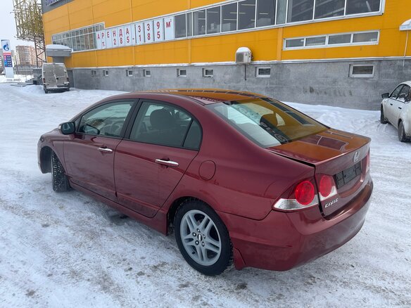 2008 Honda Civic VIII, красный, 730000 рублей - вид 8