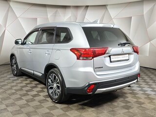2017 Mitsubishi Outlander III Рестайлинг 2, серебристый, 1855000 рублей, вид 4