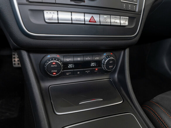 2018 Mercedes-Benz CLA 250 I (C117, X117) Рестайлинг, белый, 2080000 рублей - вид 16
