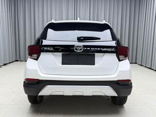 2022 Toyota Yaris L X XP150 Рестайлинг, белый, 1390000 рублей, вид 4