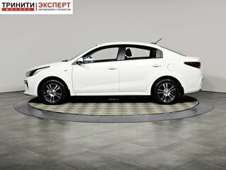 2017 Kia Rio IV, белый, 1197000 рублей, вид 5