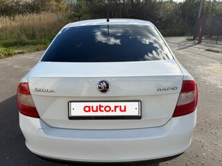 2014 Skoda Rapid I, белый, 590000 рублей, вид 4