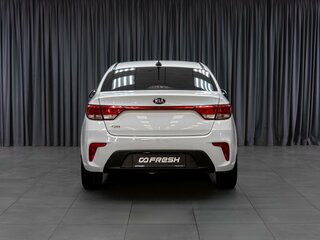 2018 Kia Rio IV, белый, 919000 рублей, вид 4