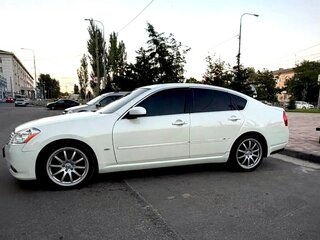 2005 Nissan Fuga I, белый, 1040000 рублей, вид 5