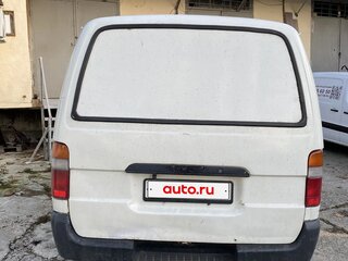 1998 Toyota HiAce H100, белый, 600000 рублей, вид 3