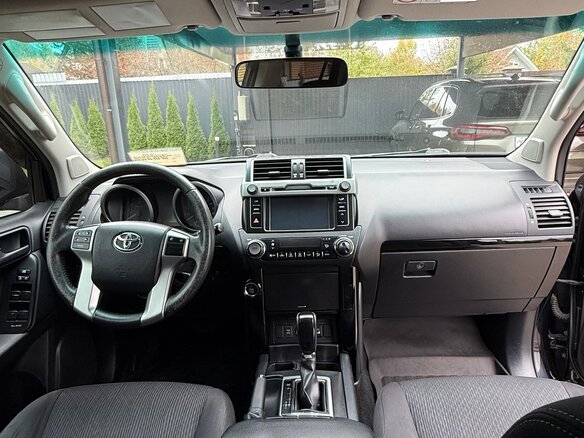 2015 Toyota Land Cruiser Prado 150 Series Рестайлинг 1, чёрный, 3000000 рублей - вид 9