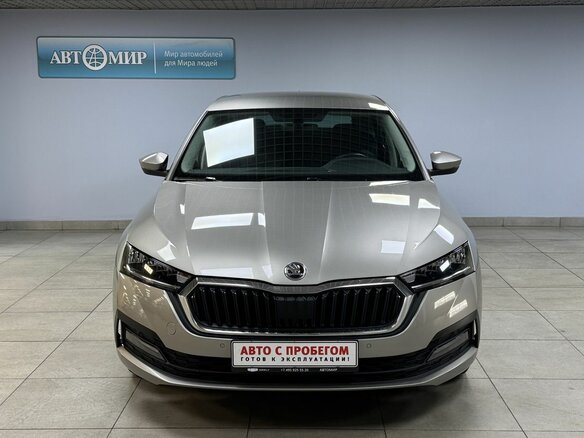 2021 Skoda Octavia IV (A8), бежевый, 2140000 рублей - вид 1