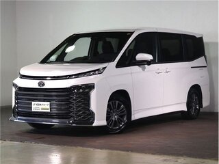 2025 Toyota Voxy IV (R90), белый, 4650000 рублей, вид 1
