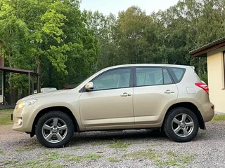 2011 Toyota RAV4 III (XA30) Рестайлинг, бежевый, 1480000 рублей, вид 1