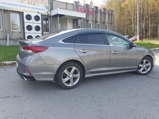 2018 Hyundai Sonata VII (LF) Рестайлинг, серый, 1550000 рублей, вид 4