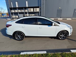 2018 Ford Focus III Рестайлинг, белый, 1220000 рублей, вид 4