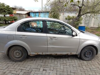 2008 Chevrolet Aveo I Рестайлинг, серебристый, 290000 рублей, вид 2