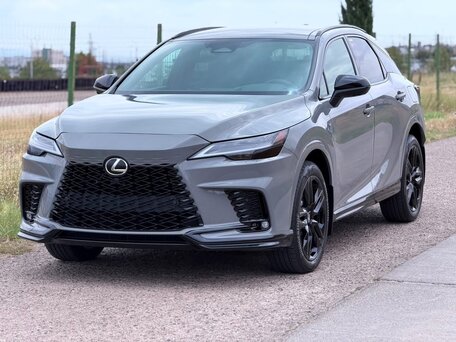 Lexus RX V