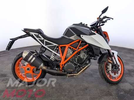 2018 KTM 1290 Super Duke R, серый, 1130000 рублей, вид 2