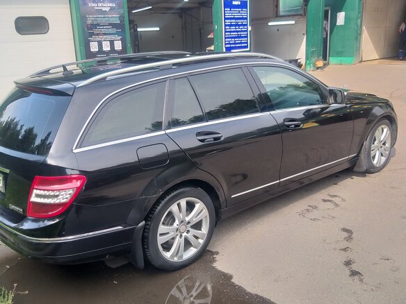 2008 Mercedes-Benz C-Класс 220 CDI III (W204), чёрный, 1100000 рублей