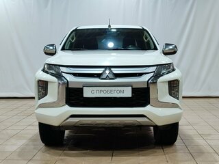 2019 Mitsubishi L200 V Рестайлинг, белый, 2200000 рублей, вид 1