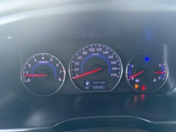 2011 Hyundai Santa Fe II Рестайлинг, серебристый, 1354000 рублей - вид 8