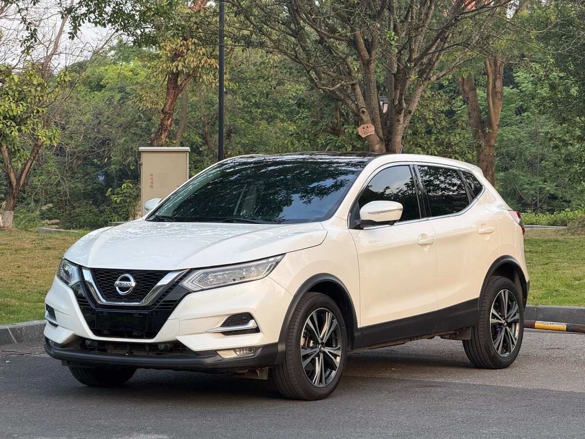 Открыть фотографии: Nissan Qashqai II Рестайлинг