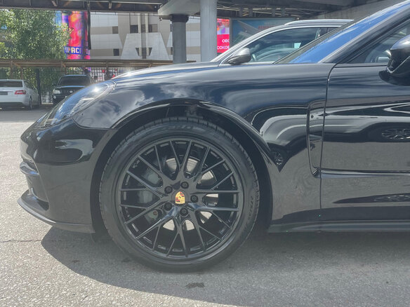 2016 Porsche Panamera 4S II, чёрный, 6100000 рублей - вид 2